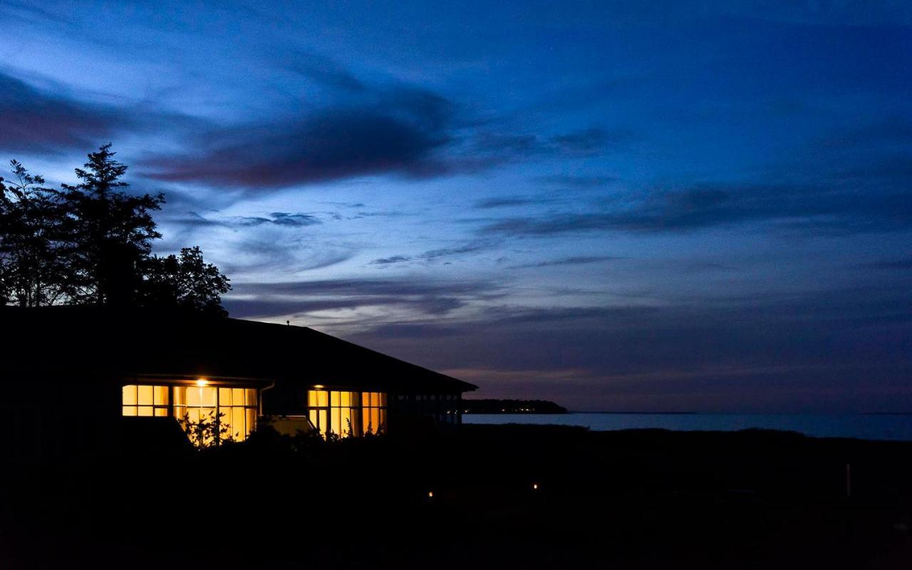 Skaerven Beachfront Apartments And Cottage Nyborg Eksteriør bilde